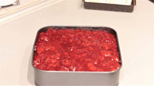 Пиріг "Апельсиново-полуничне задоволення" - простий та дуже смачний десерт