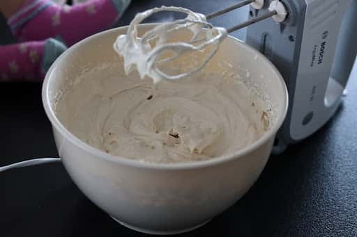 Торт "Персиковий сад" - дуже ніжний і смачний рецепт з покроковими фото