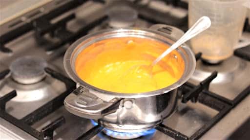 Пиріг "Апельсиново-полуничне задоволення" - простий та дуже смачний десерт