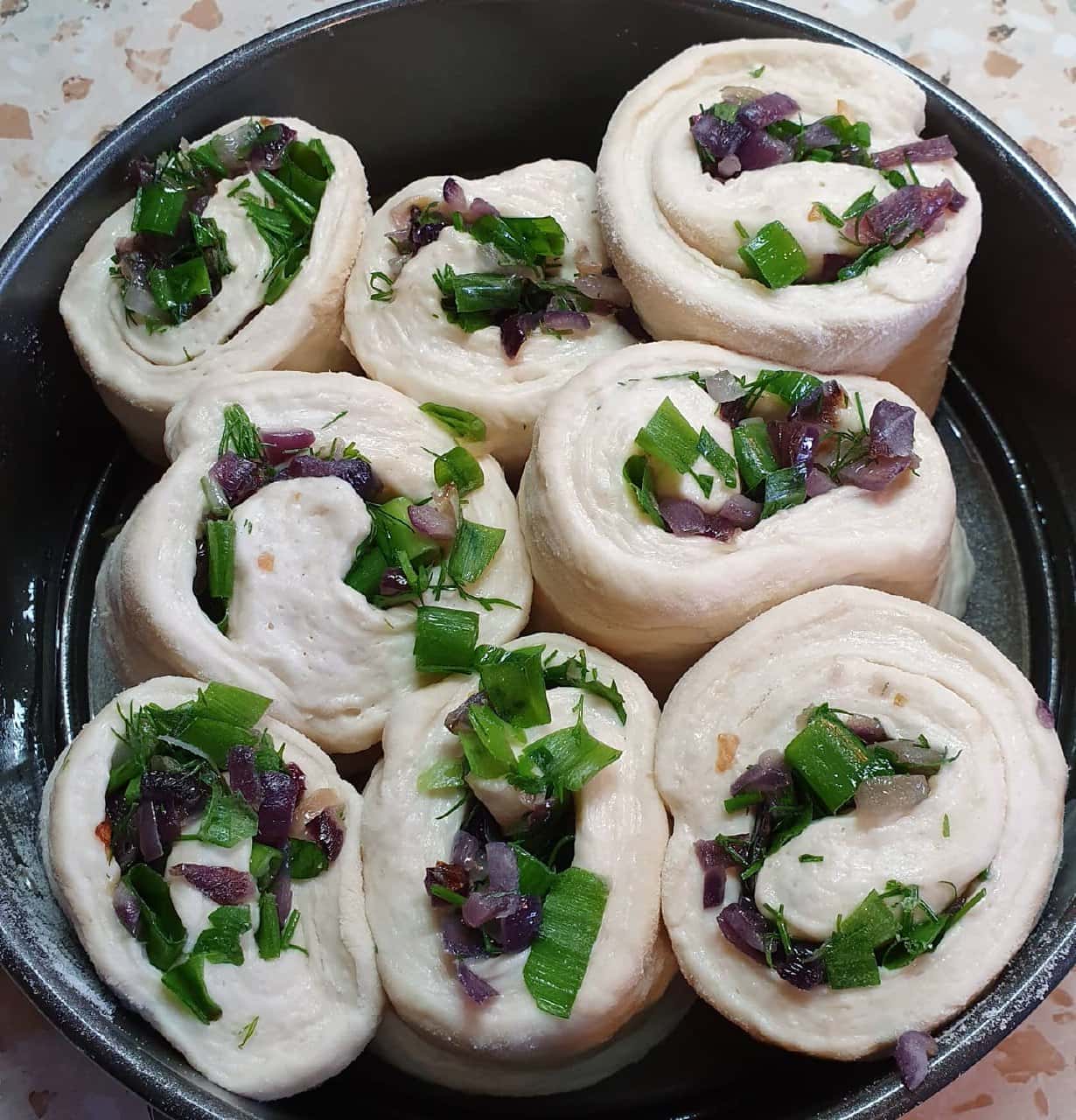 ПІСНИЙ відривний хліб-пиріг з цибулею - він дуже смачний і м'якенький