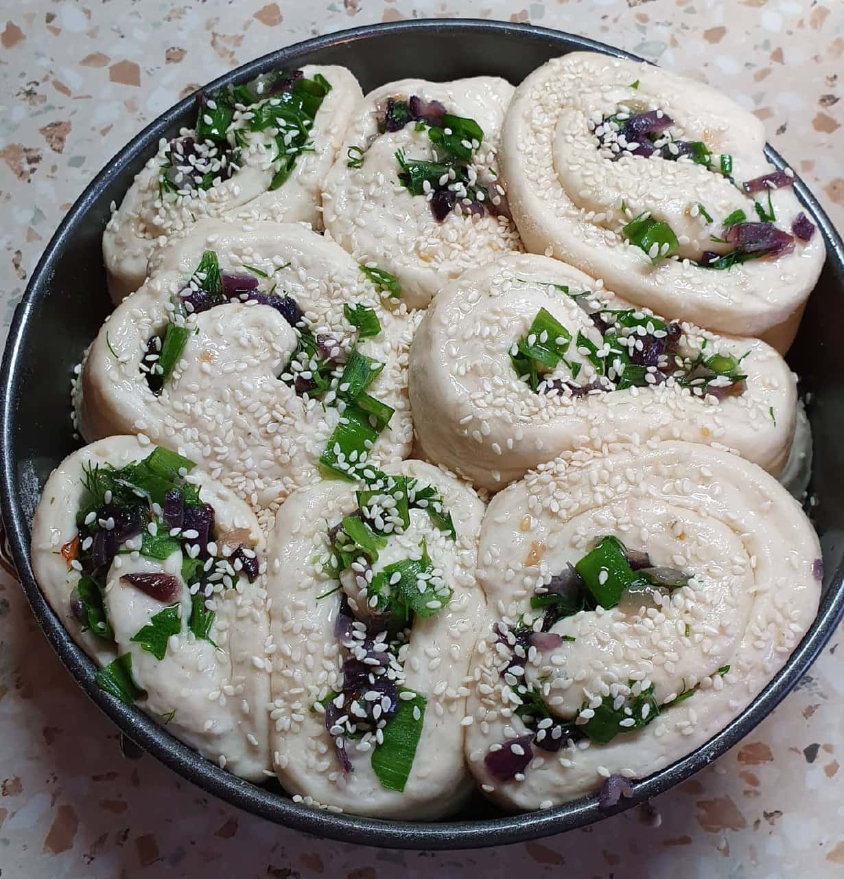 ПІСНИЙ відривний хліб-пиріг з цибулею - він дуже смачний і м'якенький