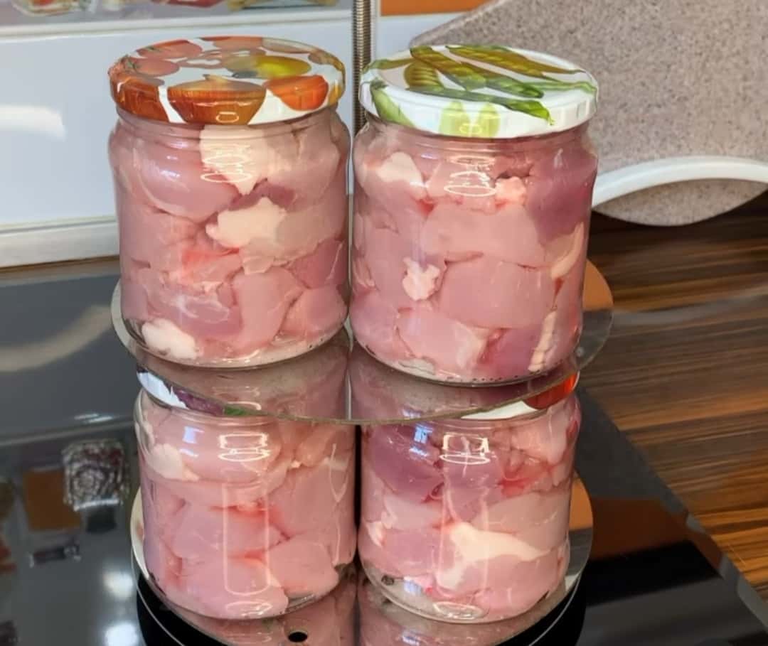 Домашня тушонка в автоклаві - дуже смачна і ніжна, без зайвого жиру