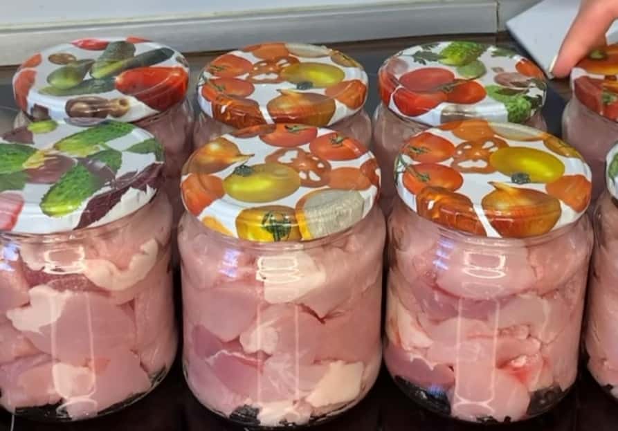 Домашня тушонка в автоклаві - дуже смачна і ніжна, без зайвого жиру