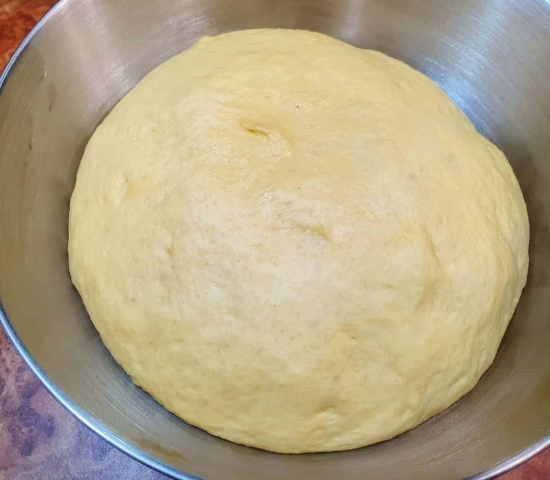 Пончики-завитки з яблуками - простенька та дуже смачна випічка