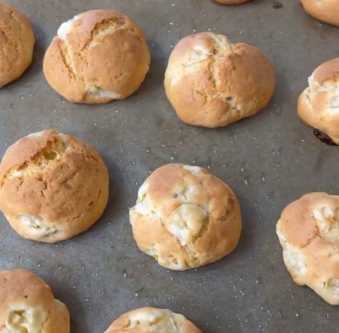 Домашнє яблучне печиво - проста та смачна випічка до чаю