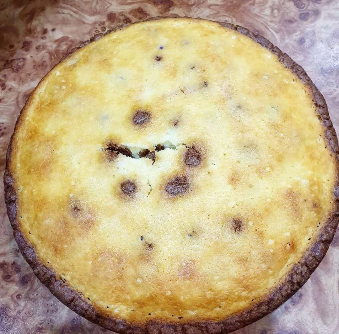 Пиріг з ягодами у сметанній заливці - дуже смачно, що просто тане в роті