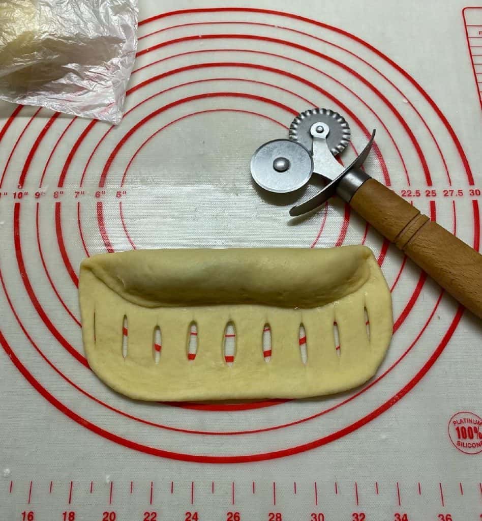 Найсмачніші рогалики з яблучним повидлом - пухові, здобні, м'якенькі