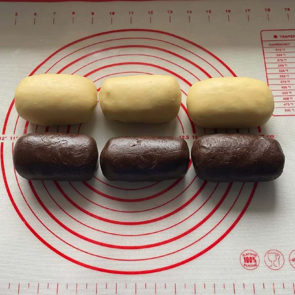 Торт «Вишиванка» з повидлом і горіхами - дуже смачна випічка до чаю чи до святкового столу