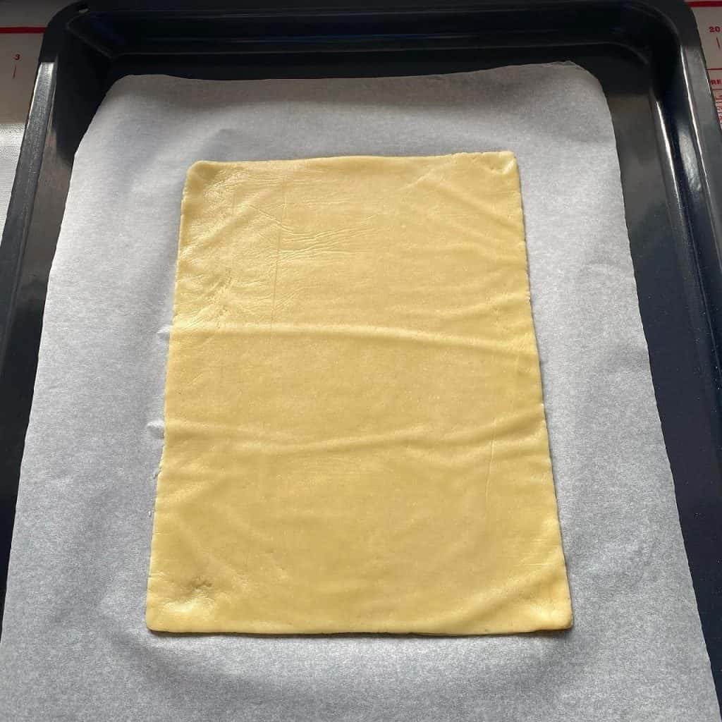 Торт «Вишиванка» з повидлом і горіхами - дуже смачна випічка до чаю чи до святкового столу