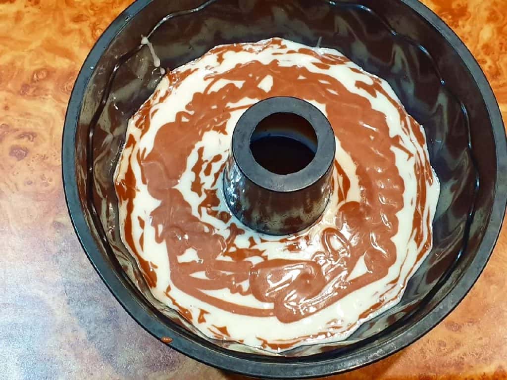 Пісний пиріг "Зебра": простий та швидкий рецепт