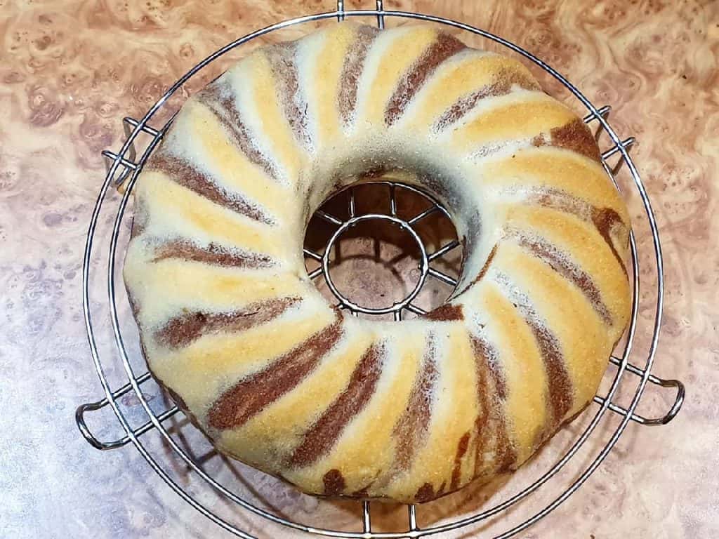 Пісний пиріг "Зебра": простий та швидкий рецепт