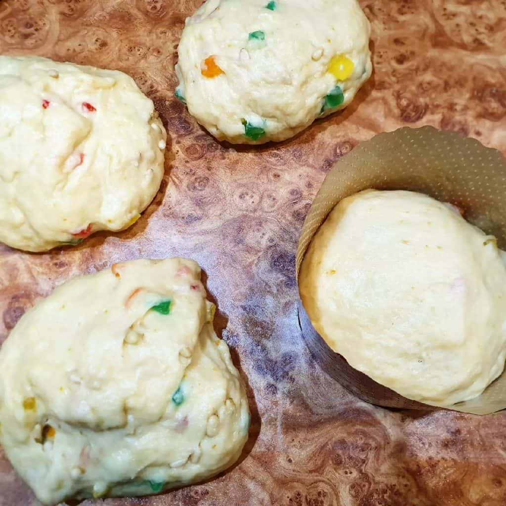 Вершкова паска "Ніжна" - не суха, м'якенька, пориста і ароматна