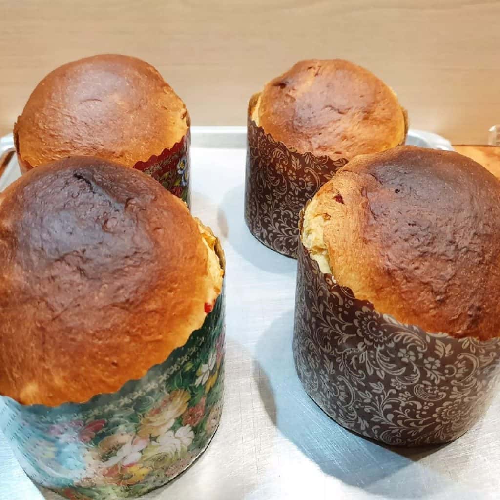 Вершкова паска "Ніжна" - не суха, м'якенька, пориста і ароматна