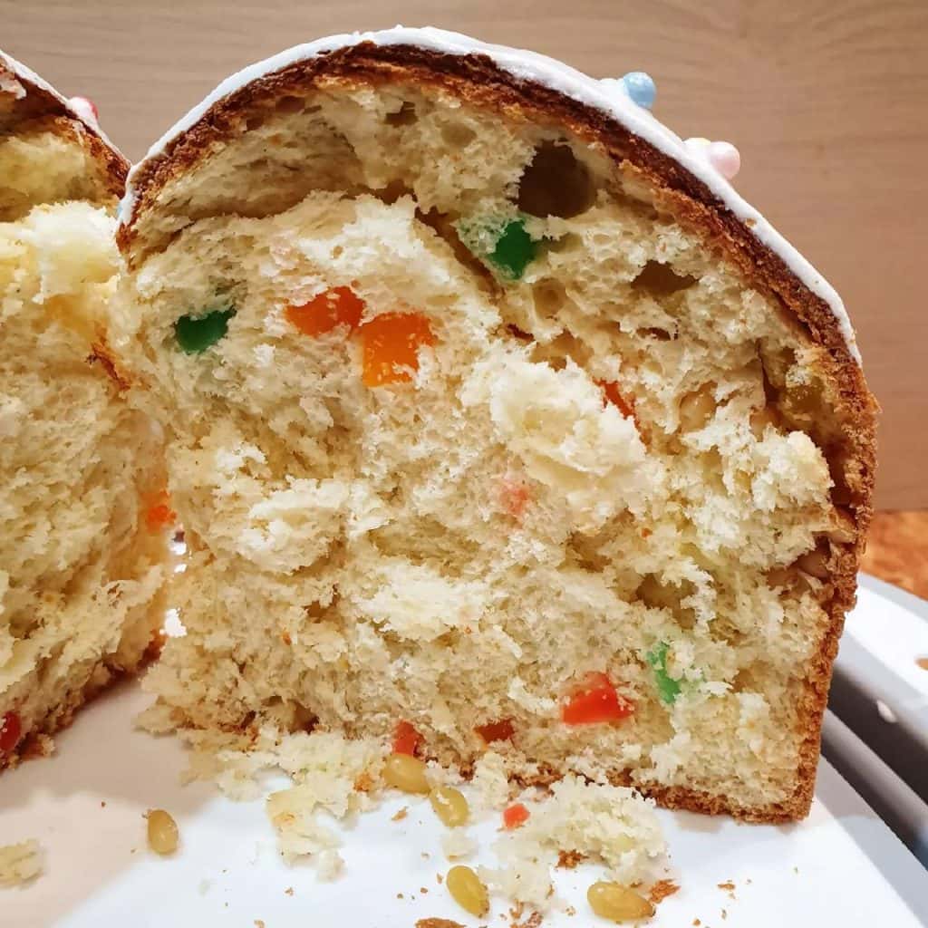 Вершкова паска "Ніжна" - не суха, м'якенька, пориста і ароматна