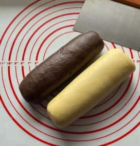 Домашнє пісочне печиво "День і ніч" - дуже просте в приготуванні, і гора смакоти на столі