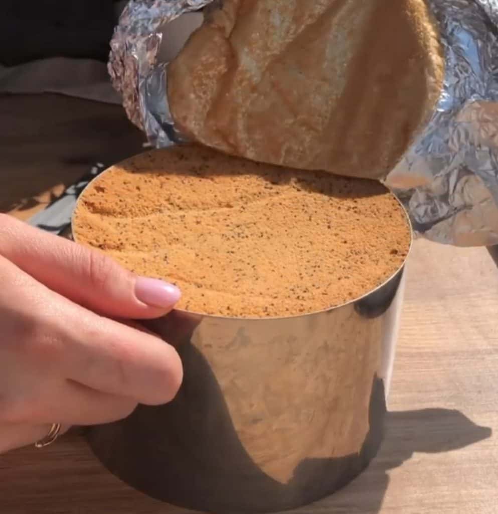 Маковий торт з персиками і ніжним крем-мусом - покроковий рецепт з фото