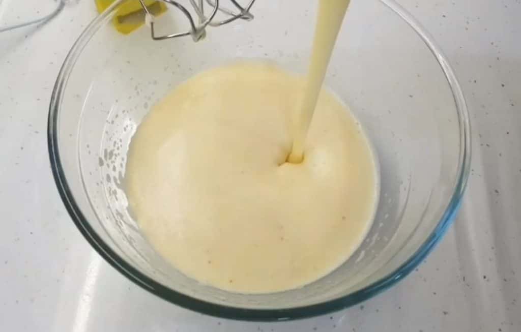 Неймовірно смачний шоколадний торт за 20 хвилин - готується простіше простого