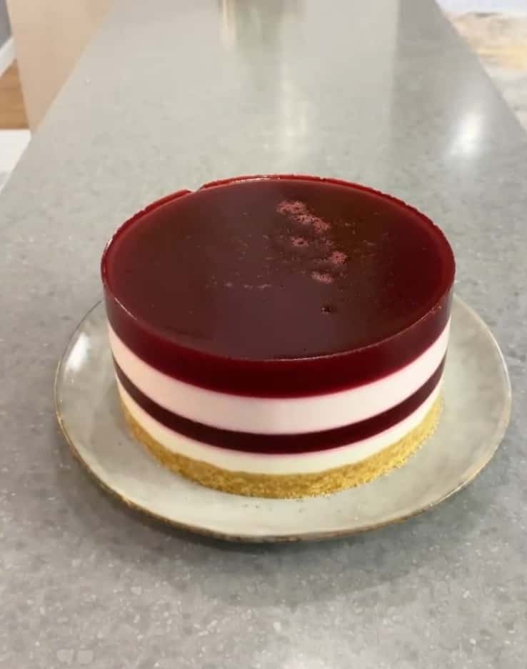 Ягідний мусовий чізкейк (без випічки) - рецепт ніжного та смачного десерту