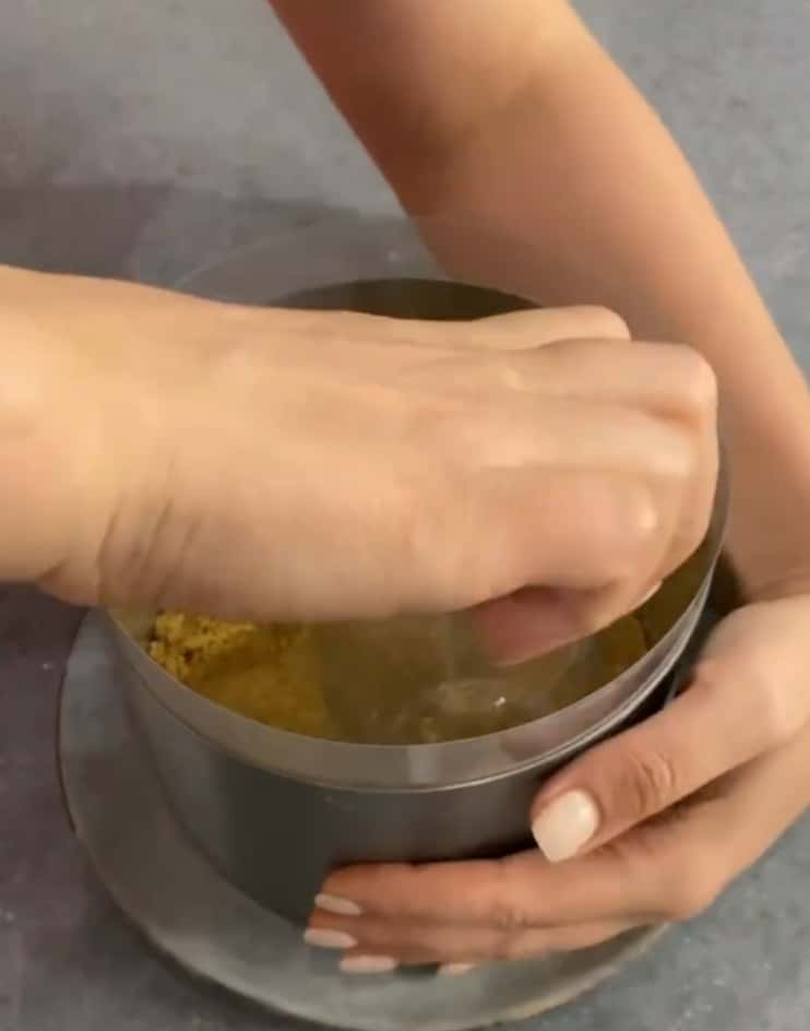 Ягідний мусовий чізкейк (без випічки) - рецепт ніжного та смачного десерту