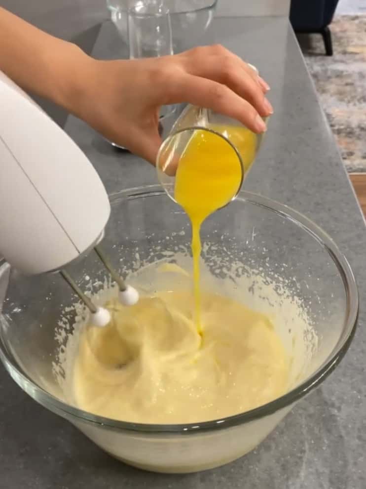 Шоколадний торт з малиновим желе - покроковий рецепт з фото