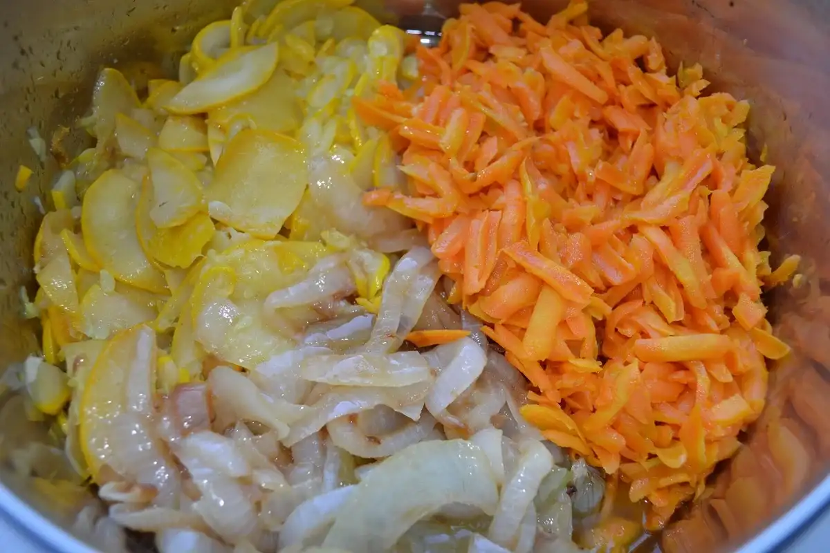 Кабачкова ікра на зиму: найсмачніший і найпростіший рецепт