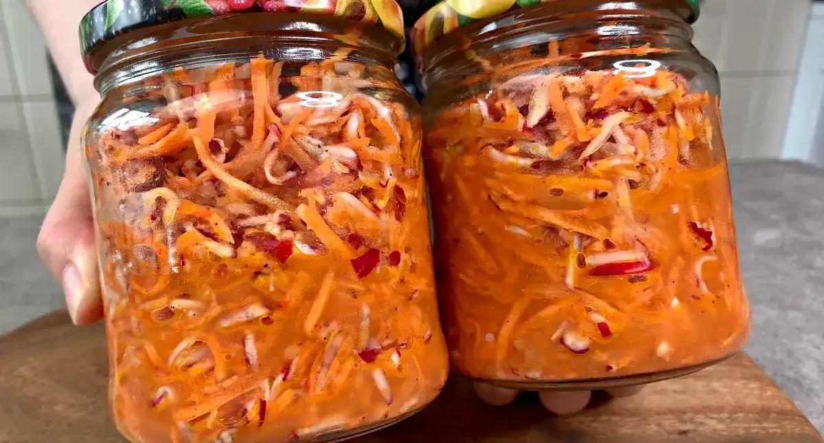 Салат з редьки і моркви по-корейськи: смачний рецепт на зиму
