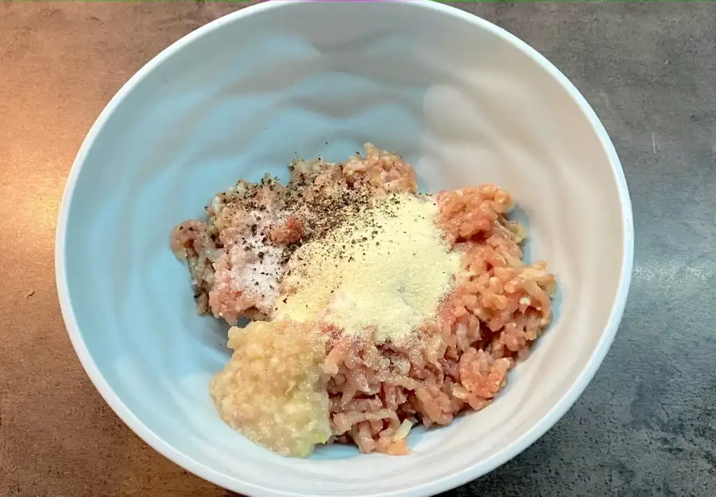 Котлети за рецептом свекрухи: я в захваті, смачніших котлет я ще не їла