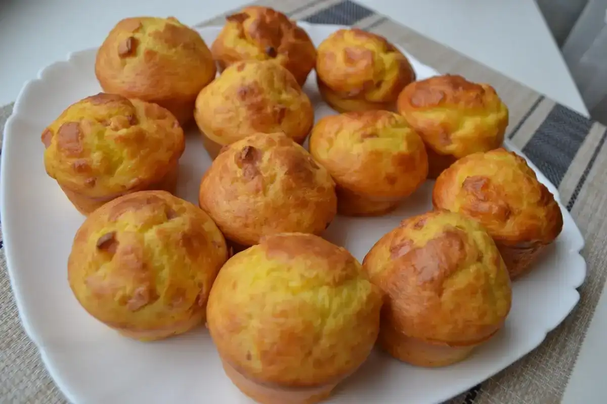 Солоні кекси - рецепт швидкого і неймовірно смачного перекусу з будь-якою начинкою