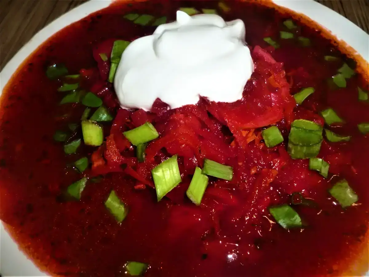 Рецепт українського борщу: як зробити, щоб він був насиченого кольору, ділюсь секретом