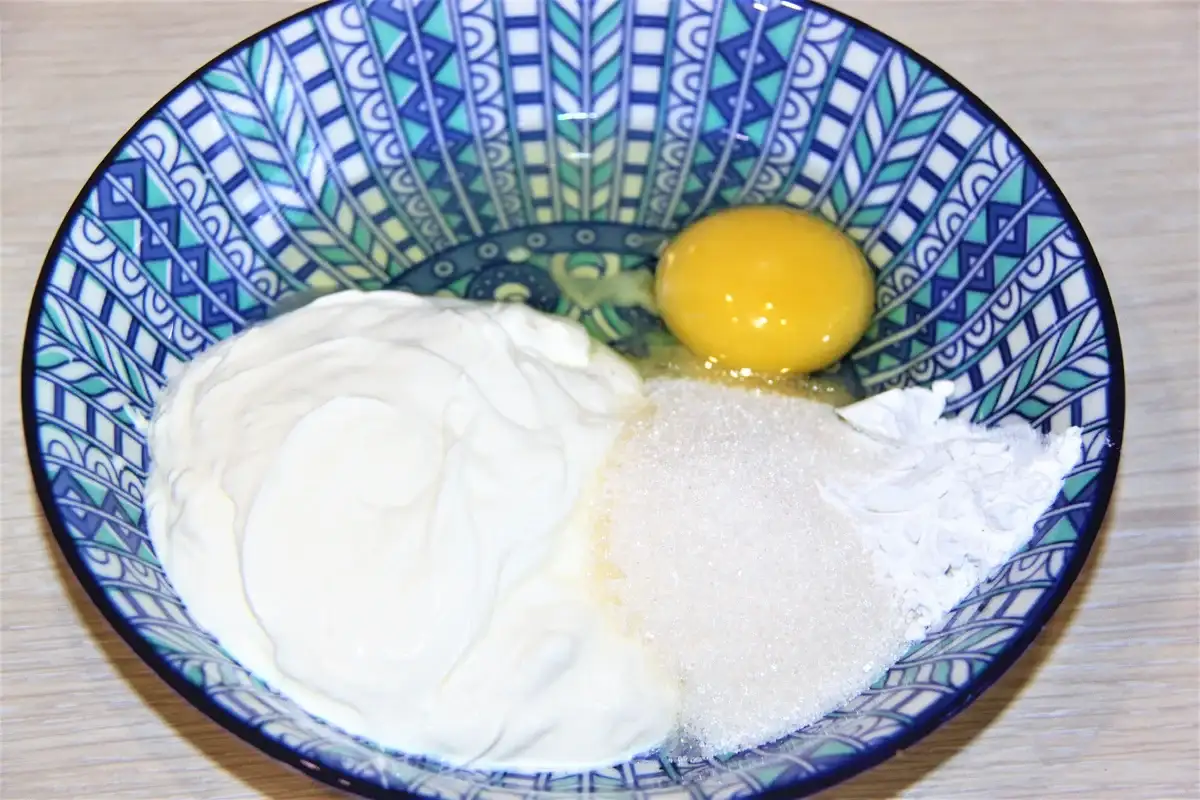 Сирна запіканка "Двошарова": без борошна та манки, з ніжнішою сметанною заливкою