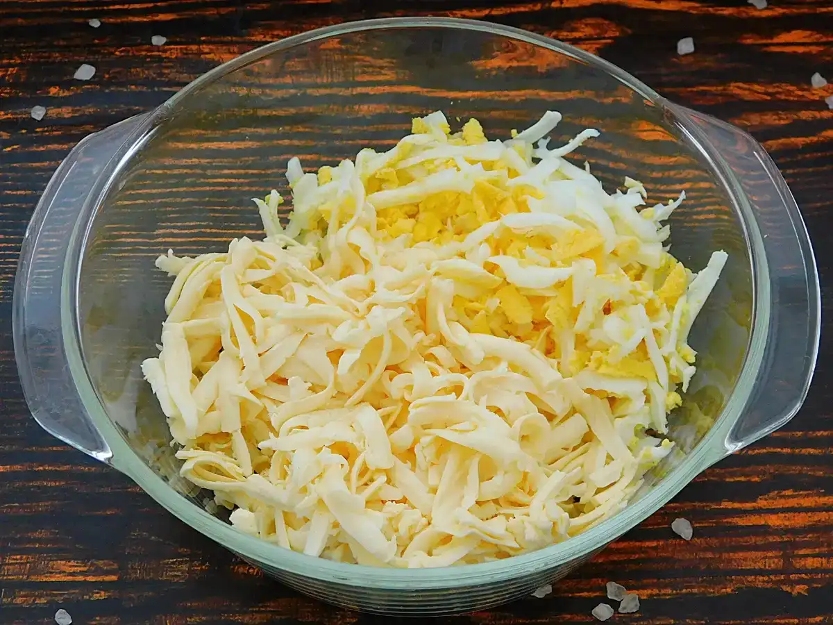 Смачний і простий салат із моркви: рецепт, який вже давно став улюбленим