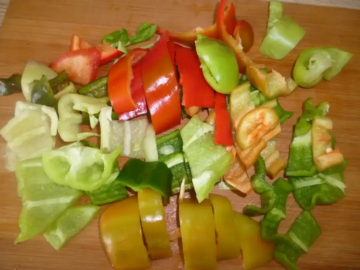 Помідори по-корейськи: можна їсти відразу, а можна заготовити на зиму