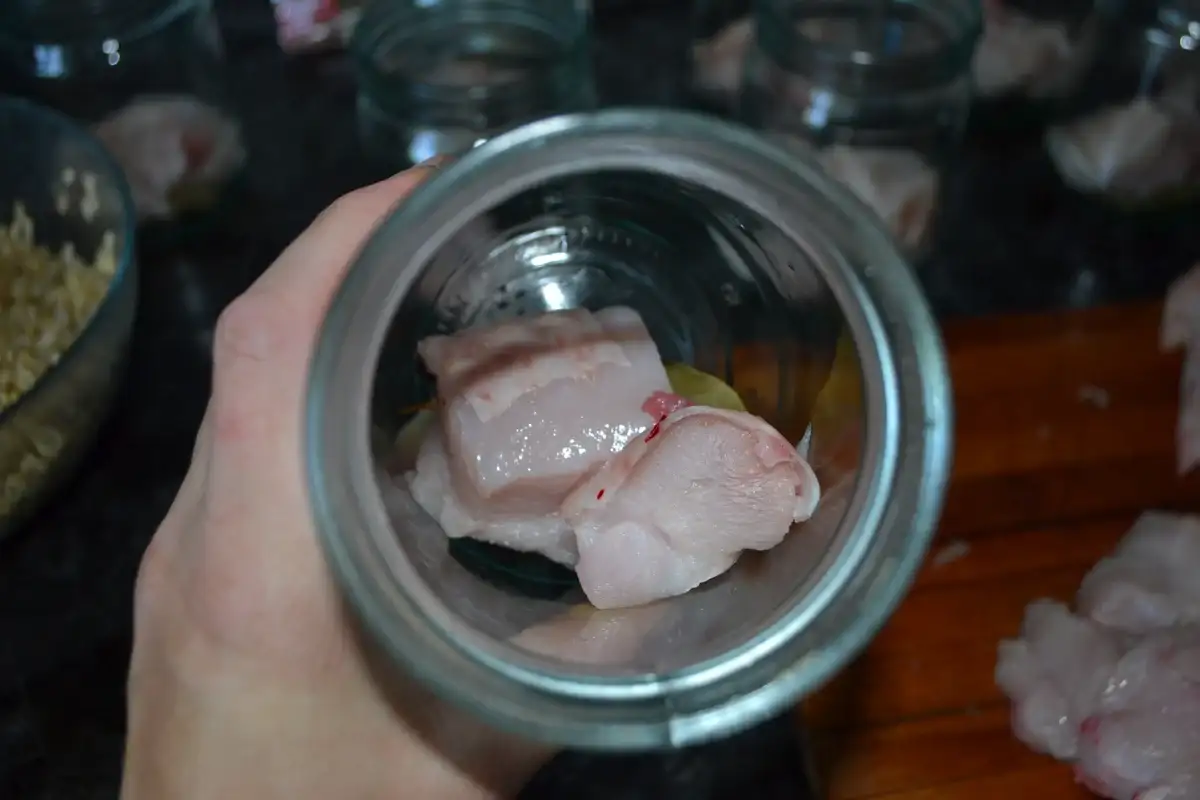 Домашня консервована каша з м'ясом "Баночки-виручалочки" на зиму