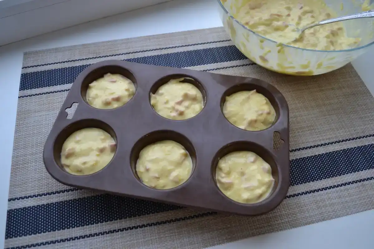 Солоні кекси - рецепт швидкого і неймовірно смачного перекусу з будь-якою начинкою