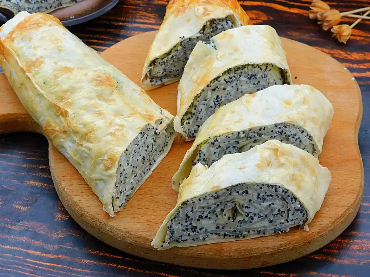 Швидкий десерт до чаю з лаваша: 15 хвилин і смакота на столі