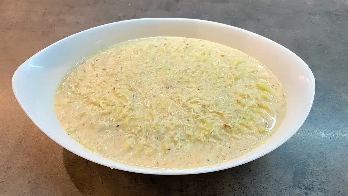 Картопляна запіканка з фаршем та грибами: улюблена страва у моїй сім'ї