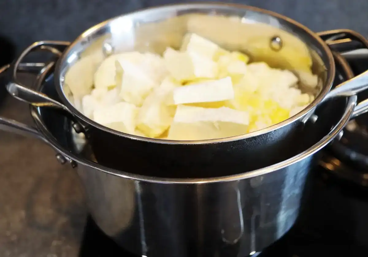 Домашній плавлений сир: смачніше і дешевше магазинного