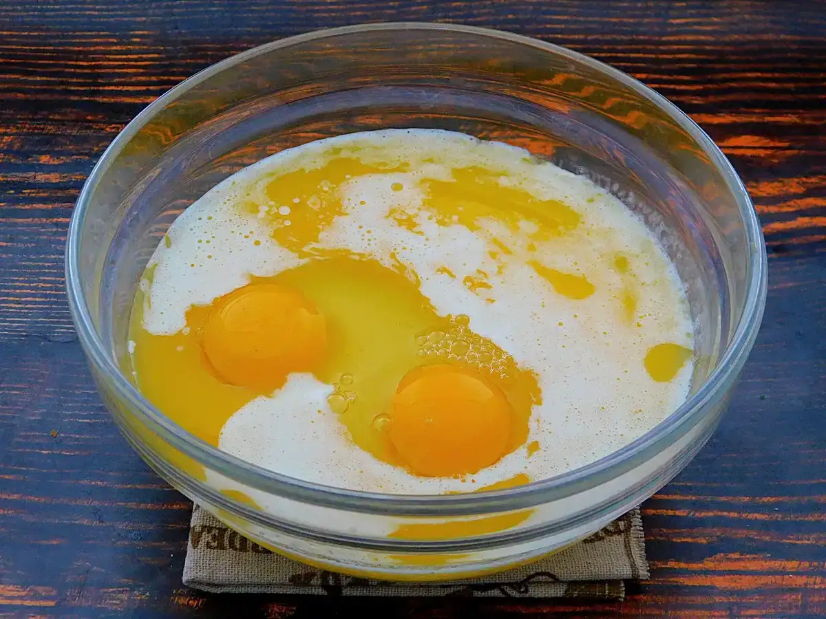 Торт швидкого приготування на згущеному молоці - дуже смачно