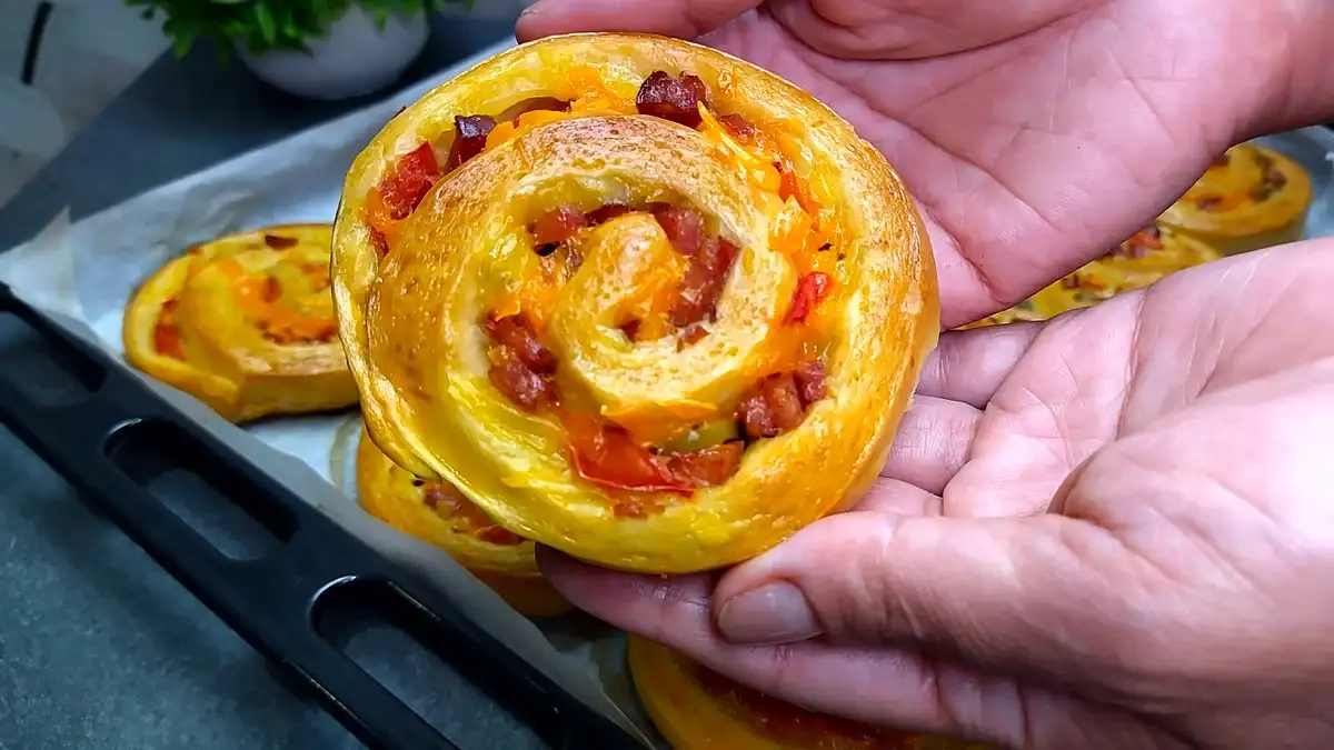 Міні-піци: цікавий рецепт, готую замість звичайної піци