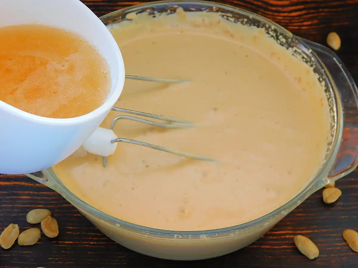 Десерт "Снікерс" БЕЗ випічки: просто пальчики оближеш