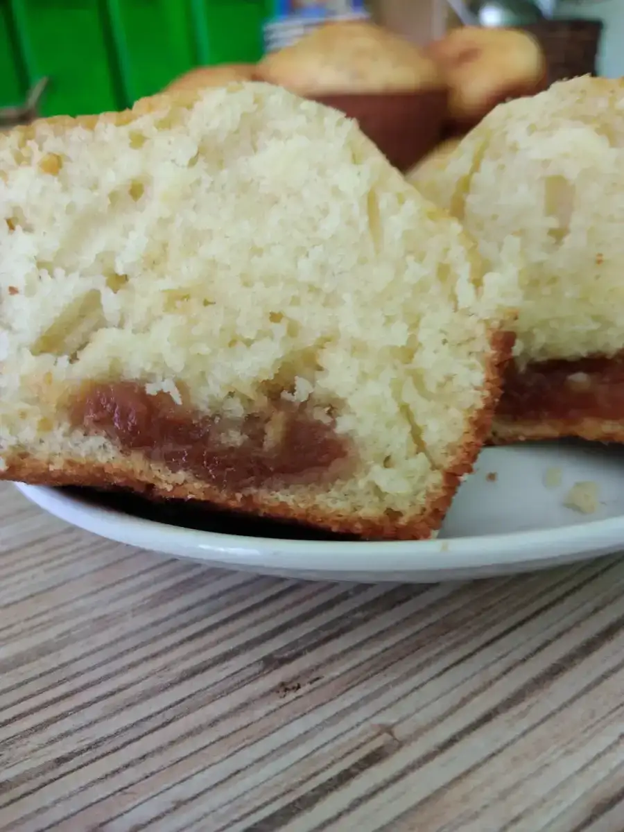 Простий та економний рецепт кексів: 2 види за 30 хвилин