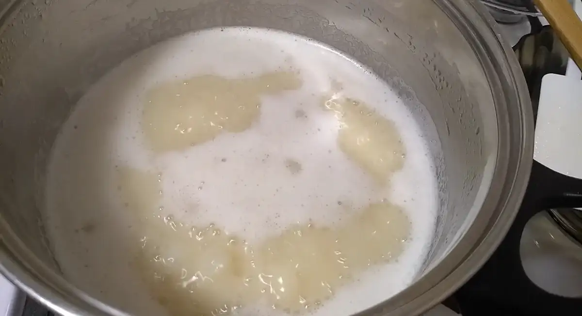 Варене згущене молоко в домашніх умовах: рецепт з 3 інгредієнтів