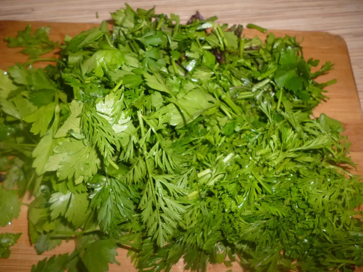 Помідори по-корейськи: можна їсти відразу, а можна заготовити на зиму