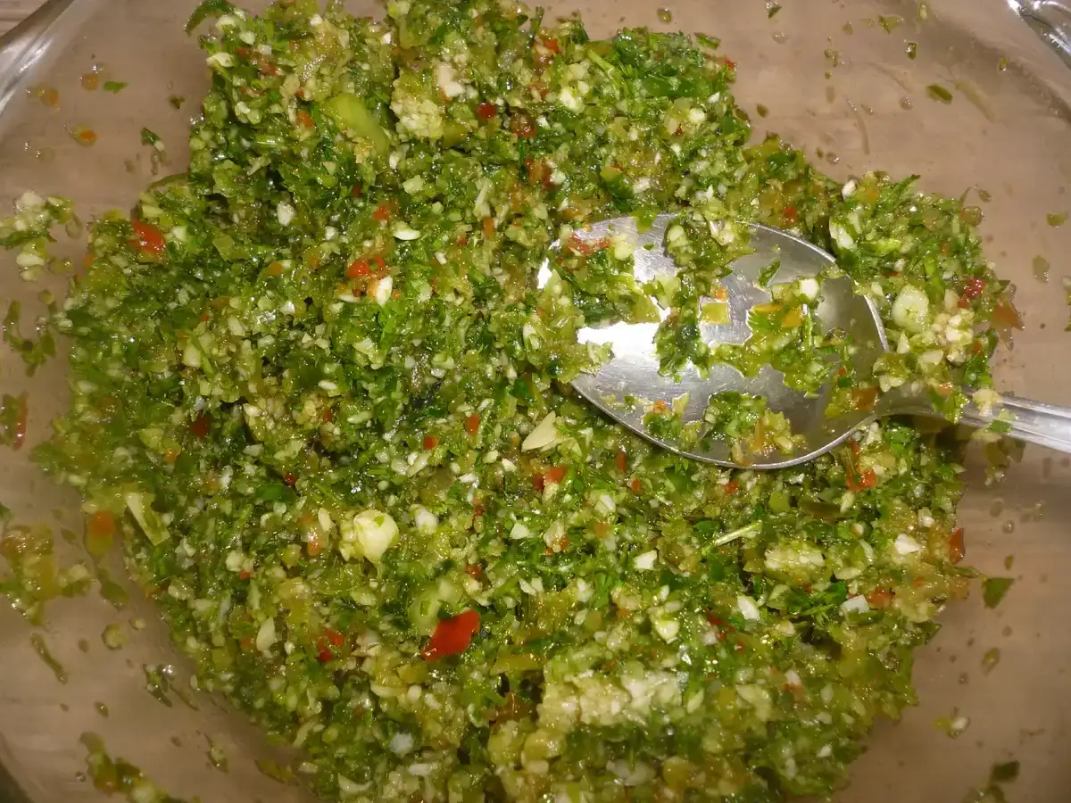 Помідори по-корейськи: можна їсти відразу, а можна заготовити на зиму