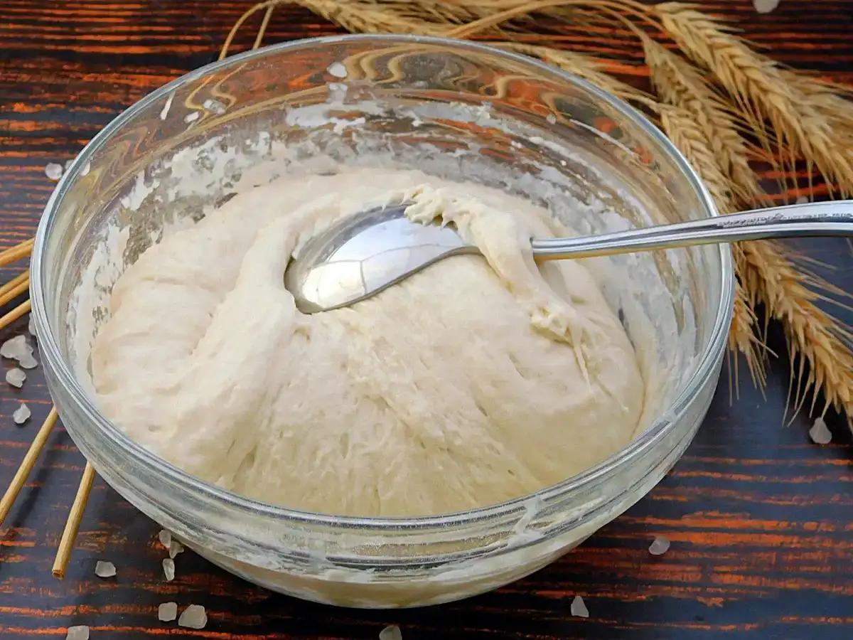 Як приготувати хліб на заквасці: м'який, пористий з хрусткою скоринкою