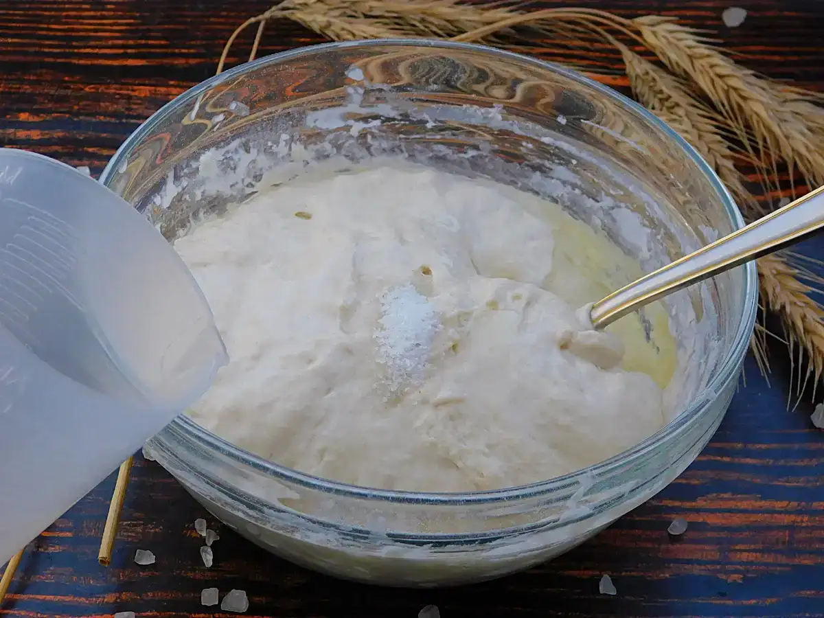 Як приготувати хліб на заквасці: м'який, пористий з хрусткою скоринкою