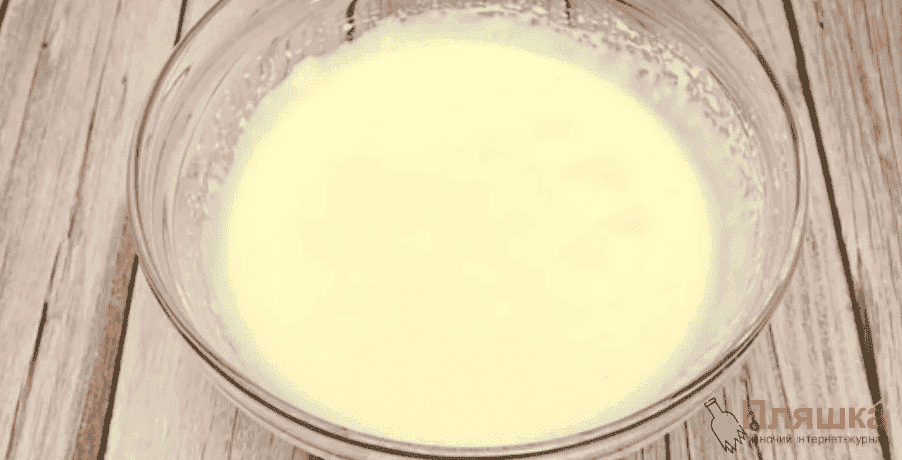 Фантастичний пиріг з шоколадним просоченням: смачний рецепт і зовсім не дорогий (замість торта)