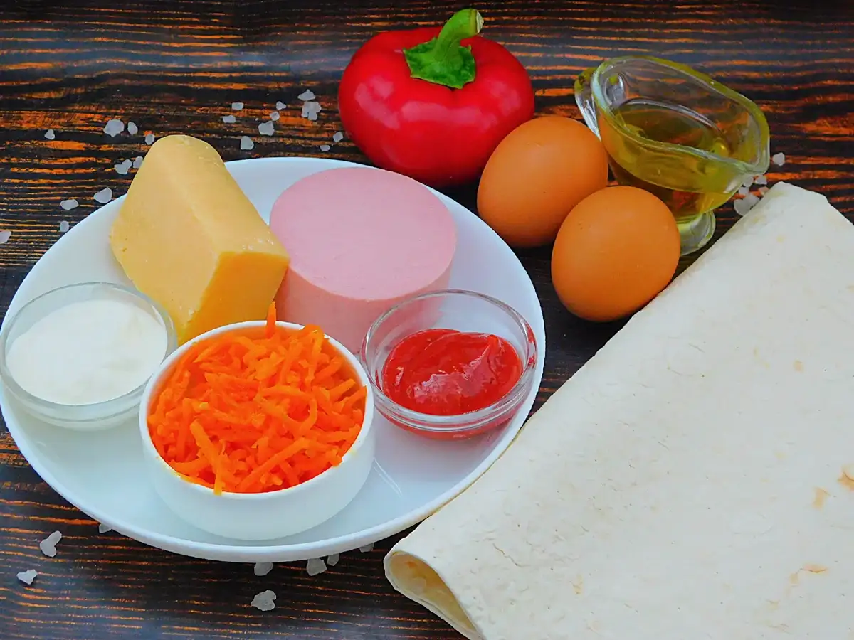 Швидкий та смачний пиріг-піца: простий рецепт