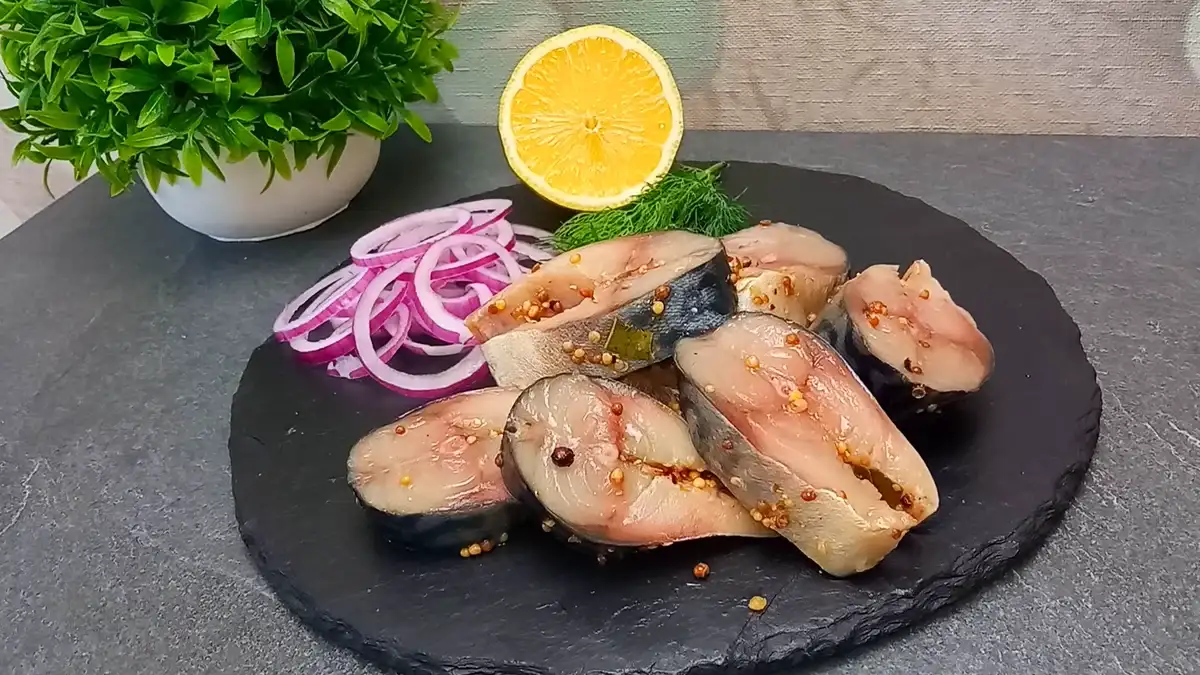 Скумбрія сухого посолу в пакеті: без розсолу, просто, швидко та смачно