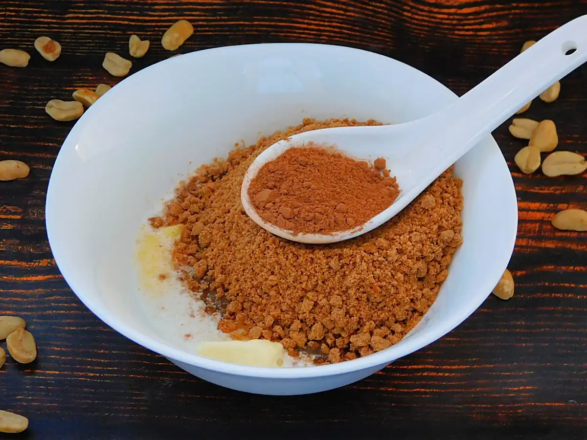 Десерт "Снікерс" БЕЗ випічки: просто пальчики оближеш